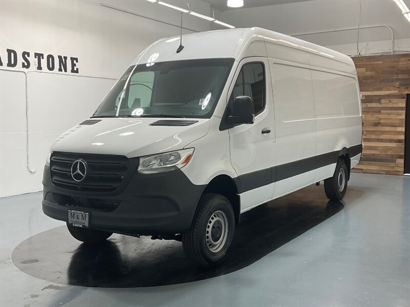 2022 Mercedes-Benz Sprinter 2500 Cargo Van 4X4 /V6 DIESEL / HIGHROOF 170 WB  / ONLY 100 MILES - Photo 51 - Gladstone, OR 97027