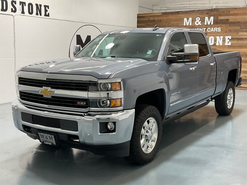 2015 Chevrolet Silverado 2500 LTZ Crew Cab 4X4 / 6.6L DIESEL / Z-71 OFF RD  / Leather Heated & Cooled Seats / Navigation & Camera / ZERO RUST - Photo 1 - Gladstone, OR 97027