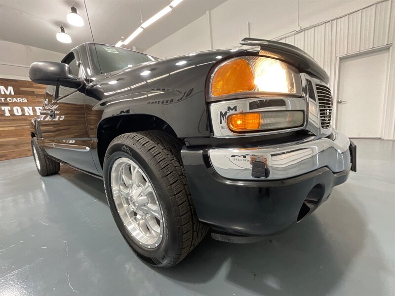 2005 GMC Sierra 1500 SLE Extended Cab 4-Door / 5.3L V8 / Leather Seats  / ZERO RUST - Photo 52 - Gladstone, OR 97027