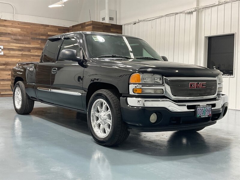 2005 GMC Sierra 1500 SLE Extended Cab 4-Door / 5.3L V8 / Leather Seats  / ZERO RUST - Photo 57 - Gladstone, OR 97027