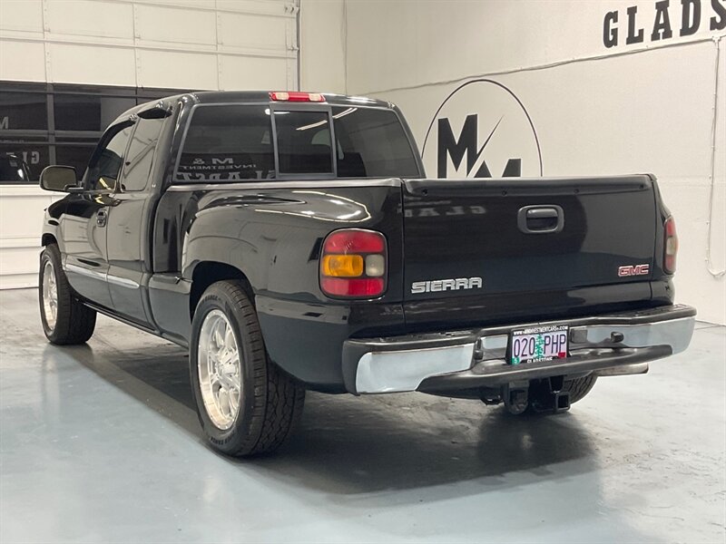 2005 GMC Sierra 1500 SLE Extended Cab 4-Door / 5.3L V8 / Leather Seats  / ZERO RUST - Photo 9 - Gladstone, OR 97027