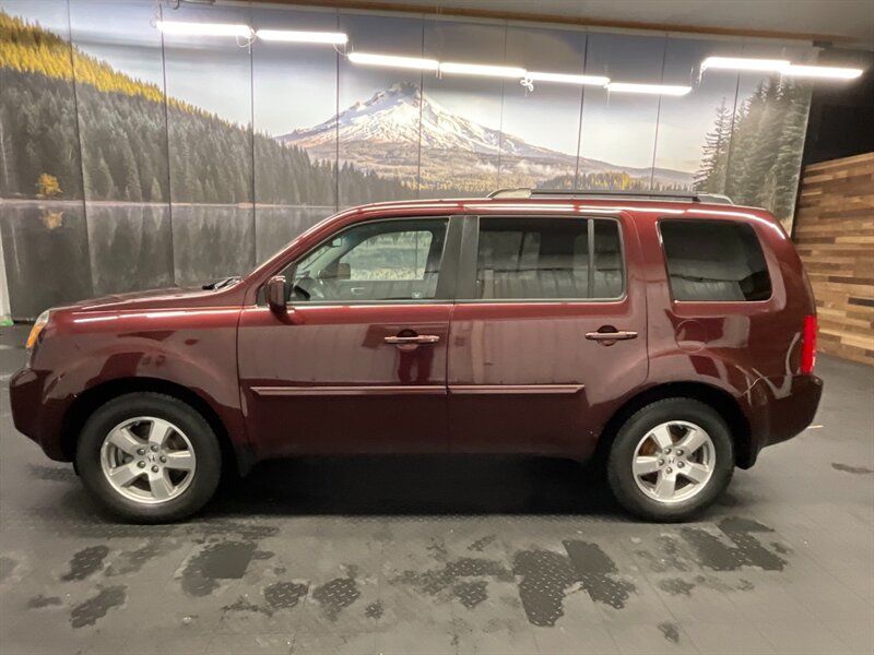 2011 Honda Pilot EX-L w/Navi 4X4 / 3RD ROW SEAT / Heated Leather  LOCAL OREGON SUV / Navigation & Backup Camera / Super Clean !! - Photo 3 - Gladstone, OR 97027