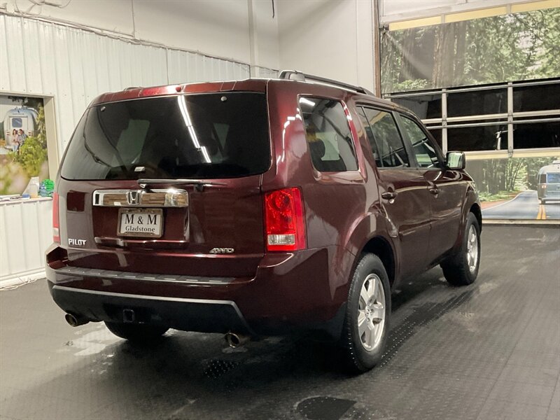 2011 Honda Pilot EX-L w/Navi 4X4 / 3RD ROW SEAT / Heated Leather  LOCAL OREGON SUV / Navigation & Backup Camera / Super Clean !! - Photo 8 - Gladstone, OR 97027