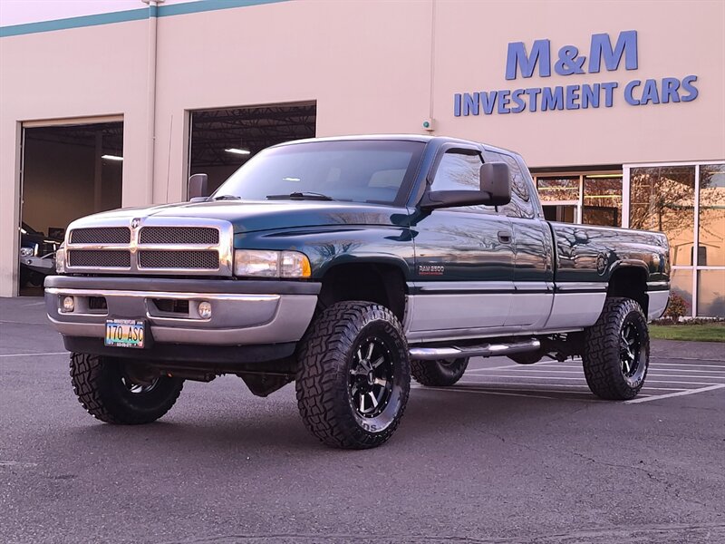 1999 Dodge Ram 2500 Laramie Quad Cab / 4X4 / 5.9L CUMMINS DIESEL /  5-SPEED MANUAL / NEW MOTO METAL WHEELS / NEW TIRES / LIFTED !! - Photo 61 - Portland, OR 97217