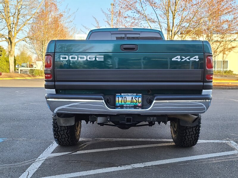 1999 Dodge Ram 2500 Laramie Quad Cab / 4X4 / 5.9L CUMMINS DIESEL /  5-SPEED MANUAL / NEW MOTO METAL WHEELS / NEW TIRES / LIFTED !! - Photo 6 - Portland, OR 97217