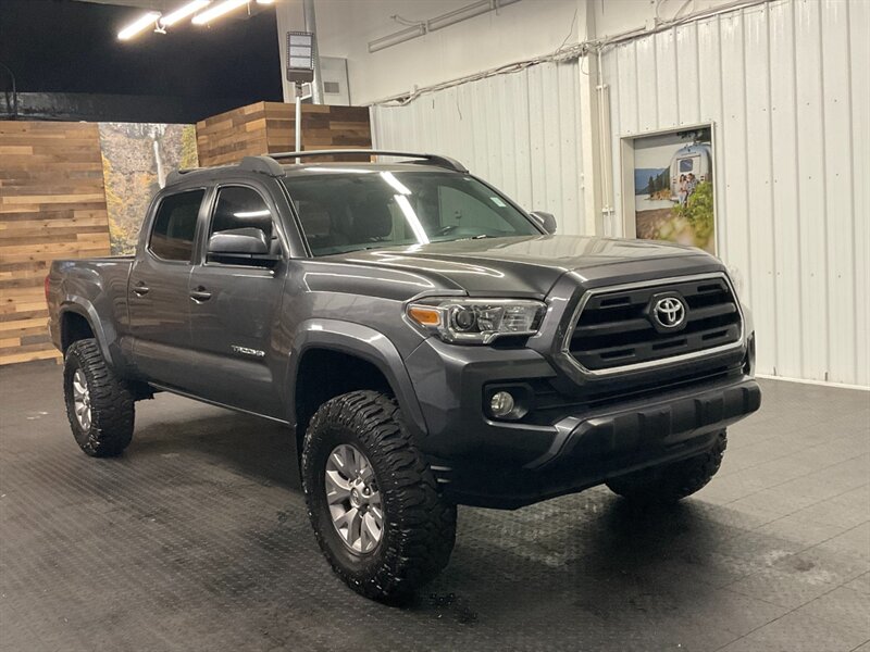 2016 Toyota Tacoma SR5 V6 Double Cab 4X   - Photo 2 - Gladstone, OR 97027