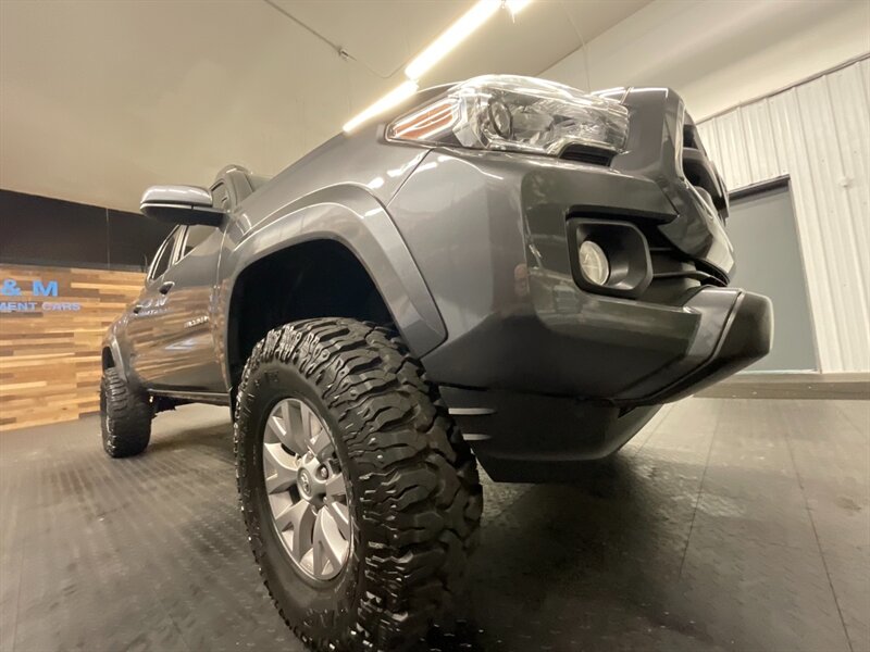 2016 Toyota Tacoma SR5 V6 Double Cab 4X   - Photo 10 - Gladstone, OR 97027