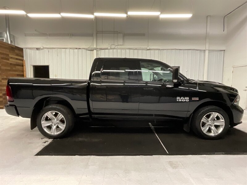 2013 RAM 1500 Sport  / Heated & Ventilated Seats/ Navi - Photo 4 - Gladstone, OR 97027