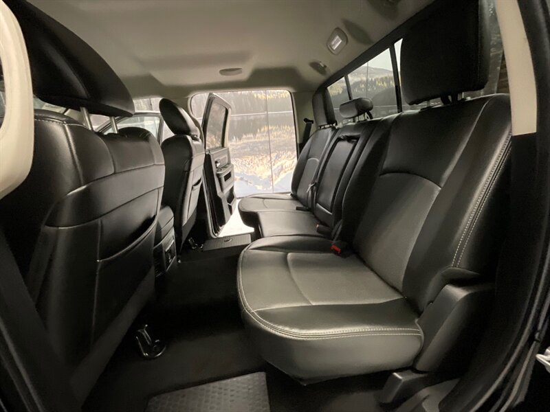 2013 RAM 1500 Sport  / Heated & Ventilated Seats/ Navi - Photo 14 - Gladstone, OR 97027