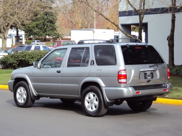 1999 Nissan Pathfinder LE   - Photo 3 - Portland, OR 97217