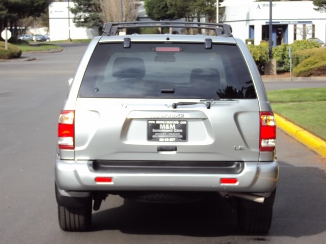 1999 Nissan Pathfinder LE   - Photo 4 - Portland, OR 97217