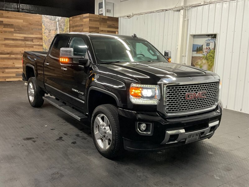 2016 GMC Sierra 2500 Denali 4X4 / 6.6L DURAMAX DIESEL / 28,000 MILES  LOCAL TRUCK / RUST FREE / DIESEL w. ALLISON TRANNY / SHARP & CLEAN / LOW MILES - Photo 2 - Gladstone, OR 97027