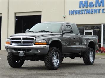 2004 Dodge Dakota SLT Club Cab 4X4 / V8 4.7L / LIFTED !! Truck