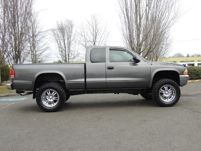 2004 Dodge Dakota SLT Club Cab 4X4 / V8 4.7L / LIFTED !!   - Photo 4 - Portland, OR 97217