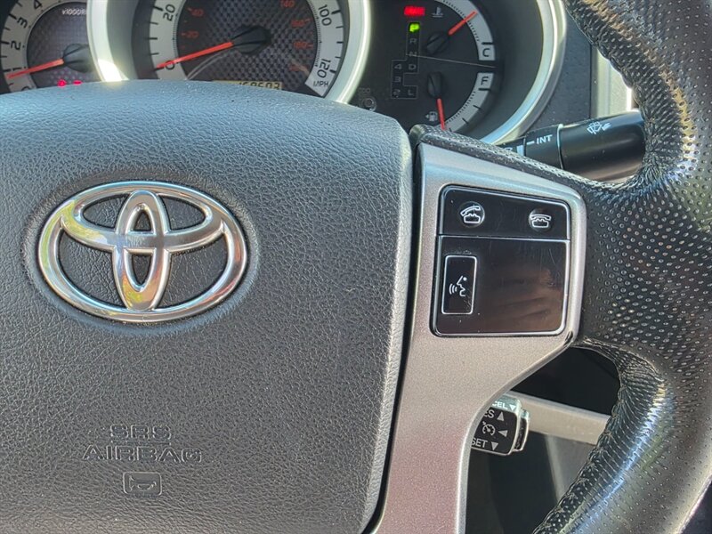 2012 Toyota Tacoma V6 DOUBLE CAB / 4X4 / TRD OFF ROAD / V6 4.0L / BRAND NEW LIFT / BRAND NEW TIRES / DIFF LOCK / CAM / RECORDS - Photo 35 - Portland, OR 97217
