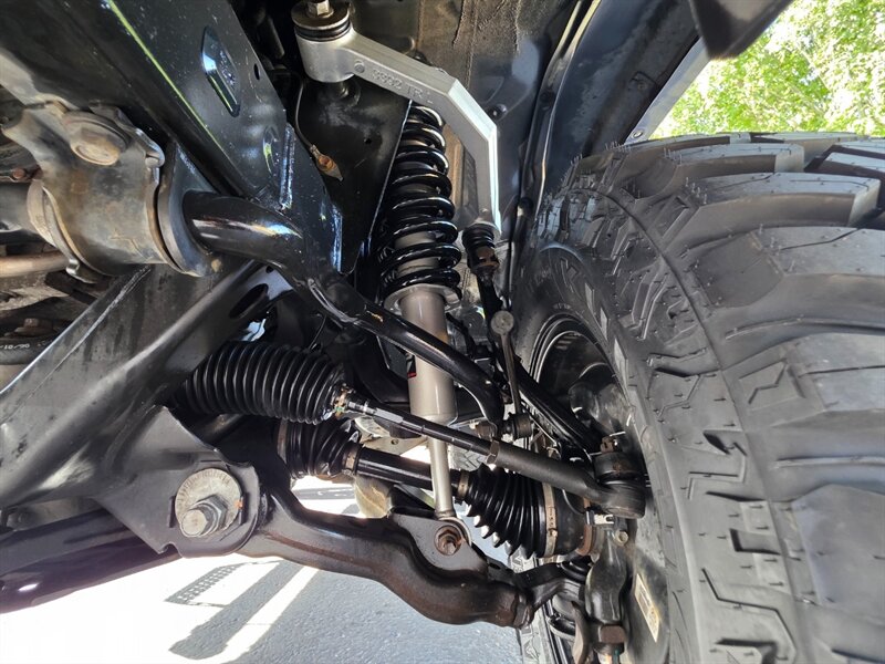 2012 Toyota Tacoma V6 DOUBLE CAB / 4X4 / TRD OFF ROAD / V6 4.0L / BRAND NEW LIFT / BRAND NEW TIRES / DIFF LOCK / CAM / RECORDS - Photo 21 - Portland, OR 97217