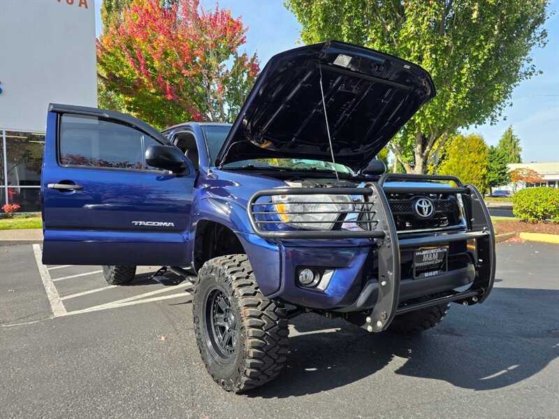 2012 Toyota Tacoma V6 DOUBLE CAB / 4X4 / TRD OFF ROAD / V6 4.0L / BRAND NEW LIFT / BRAND NEW TIRES / DIFF LOCK / CAM / RECORDS - Photo 26 - Portland, OR 97217