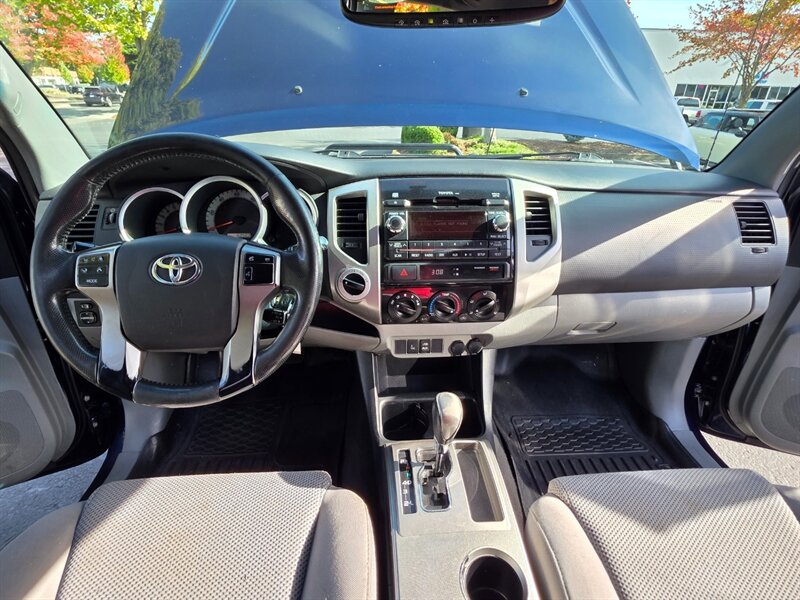 2012 Toyota Tacoma V6 DOUBLE CAB / 4X4 / TRD OFF ROAD / V6 4.0L / BRAND NEW LIFT / BRAND NEW TIRES / DIFF LOCK / CAM / RECORDS - Photo 15 - Portland, OR 97217