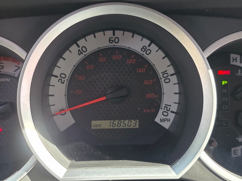 2012 Toyota Tacoma V6 DOUBLE CAB / 4X4 / TRD OFF ROAD / V6 4.0L / BRAND NEW LIFT / BRAND NEW TIRES / DIFF LOCK / CAM / RECORDS - Photo 40 - Portland, OR 97217