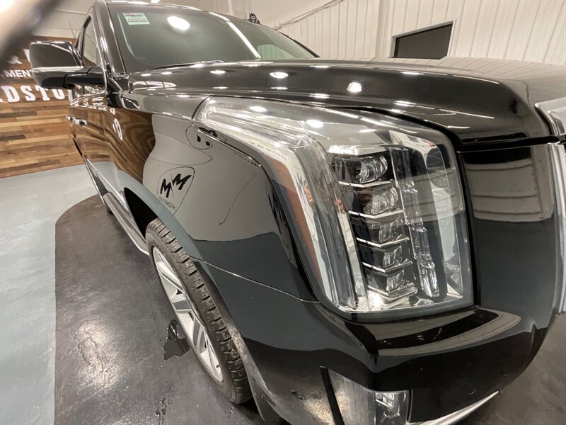 2018 Cadillac Escalade Premium Luxury 4X4 / 6.2L V8 / 66K MILES  / FULLY LOADED - Photo 27 - Gladstone, OR 97027