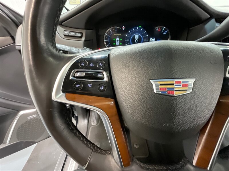 2018 Cadillac Escalade Premium Luxury 4X4 / 6.2L V8 / 66K MILES  / FULLY LOADED - Photo 47 - Gladstone, OR 97027