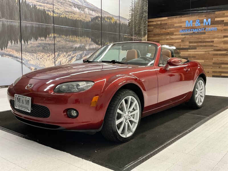 2006 Mazda MX-5 Miata Grand Touring Convertible / 6-SPEED / 1-OWNER  /LOCAL OREGON CAR / Leather Seats / 94,000 MILES - Photo 9 - Gladstone, OR 97027