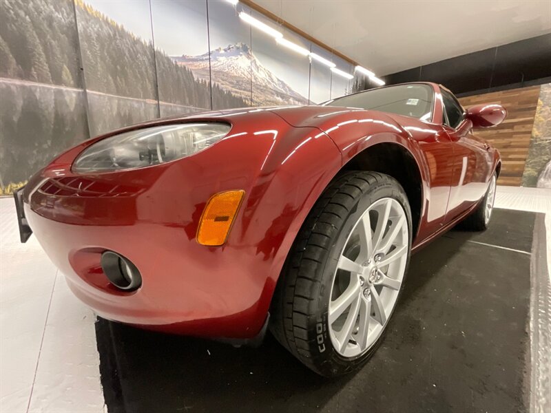 2006 Mazda MX-5 Miata Grand Touring Convertible / 6-SPEED / 1-OWNER  /LOCAL OREGON CAR / Leather Seats / 94,000 MILES - Photo 29 - Gladstone, OR 97027