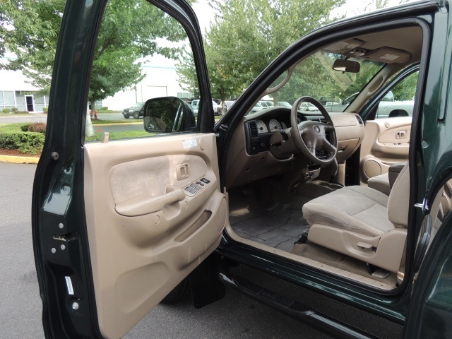 2004 Toyota Tacoma PreRunner V6 / Double Cab / 1-Owner / LOW MILES   - Photo 20 - Portland, OR 97217