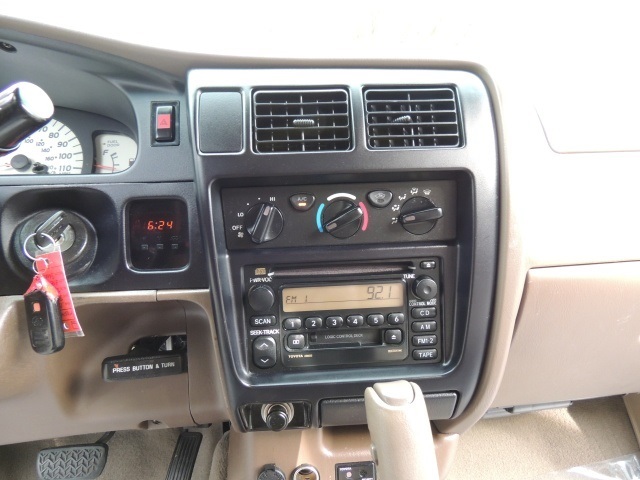 2004 Toyota Tacoma PreRunner V6 / Double Cab / 1-Owner / LOW MILES   - Photo 30 - Portland, OR 97217