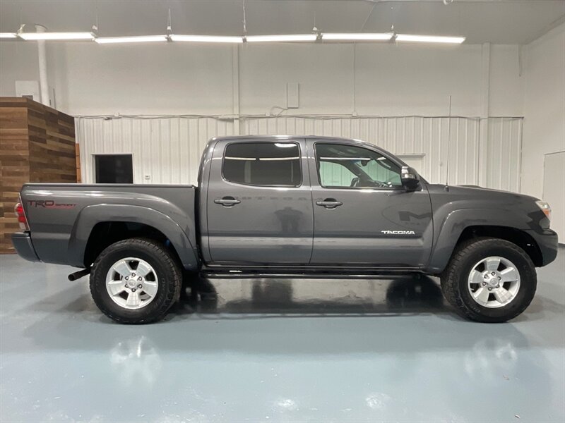 2013 Toyota Tacoma V6 TRD SPORT Double Cab 4X4 / ZERO RUST  / Backup Camera - Photo 4 - Gladstone, OR 97027