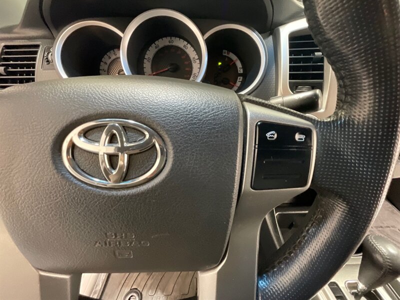 2013 Toyota Tacoma V6 TRD SPORT Double Cab 4X4 / ZERO RUST  / Backup Camera - Photo 47 - Gladstone, OR 97027