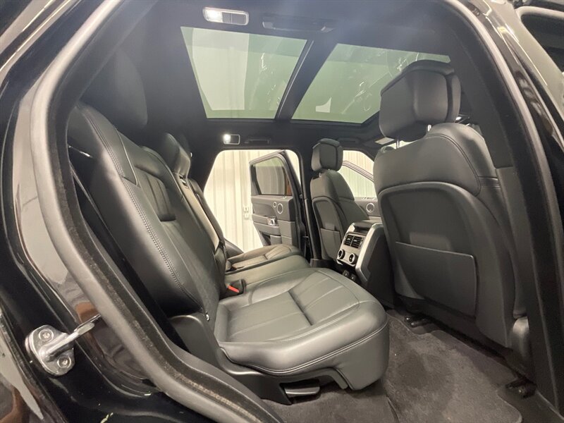 2018 Land Rover Range Rover Sport HSE Dynamic  / FULLY LOADED / 49K Miles - Photo 12 - Gladstone, OR 97027