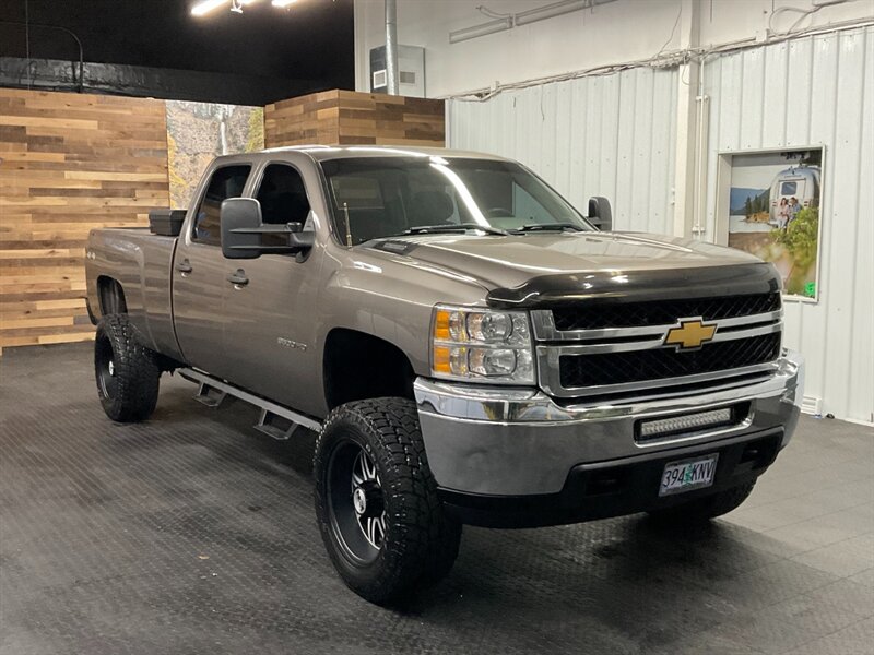 2013 Chevrolet Silverado 3500 Crew Cab 4X4 / 6.0L V8 / LONG BED / LIFTED LIFTED  Backup Camera / LIFTED w/ 35 " TOYO OPEN COUNTRY & 20 " WHEELS / LONG BED - Photo 2 - Gladstone, OR 97027