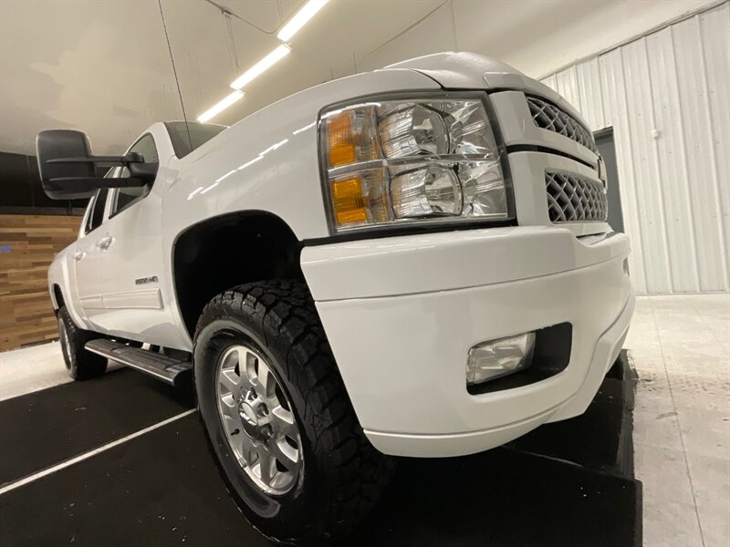 2013 Chevrolet Silverado 2500 LTZ Crew Cab 4X4 / 6.6L DIESEL / 1-OWNER  / Leather w. Heated & Cooled Seats / Navigation / BRAND NEW TIRES / 103,000 MILES - Photo 10 - Gladstone, OR 97027