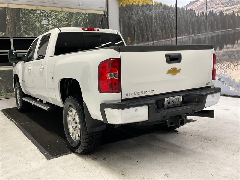 2013 Chevrolet Silverado 2500 LTZ Crew Cab 4X4 / 6.6L DIESEL / 1-OWNER  / Leather w. Heated & Cooled Seats / Navigation / BRAND NEW TIRES / 103,000 MILES - Photo 7 - Gladstone, OR 97027