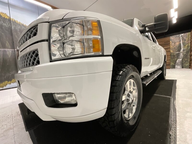 2013 Chevrolet Silverado 2500 LTZ Crew Cab 4X4 / 6.6L DIESEL / 1-OWNER  / Leather w. Heated & Cooled Seats / Navigation / BRAND NEW TIRES / 103,000 MILES - Photo 27 - Gladstone, OR 97027