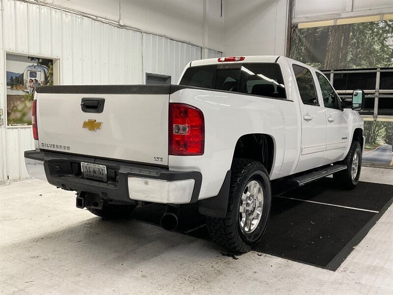 2013 Chevrolet Silverado 2500 LTZ Crew Cab 4X4 / 6.6L DIESEL / 1-OWNER  / Leather w. Heated & Cooled Seats / Navigation / BRAND NEW TIRES / 103,000 MILES - Photo 8 - Gladstone, OR 97027