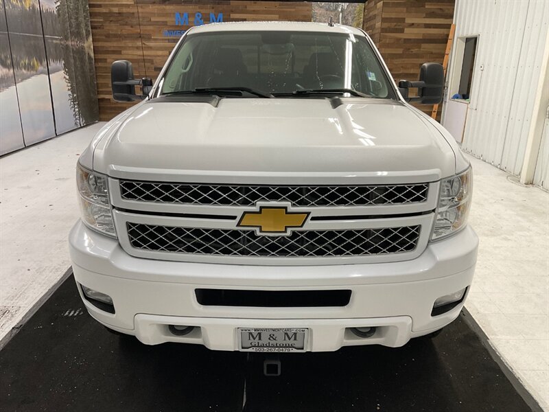 2013 Chevrolet Silverado 2500 LTZ Crew Cab 4X4 / 6.6L DIESEL / 1-OWNER  / Leather w. Heated & Cooled Seats / Navigation / BRAND NEW TIRES / 103,000 MILES - Photo 5 - Gladstone, OR 97027