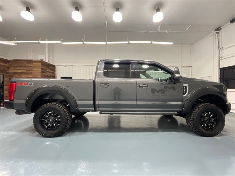 2018 Ford F-250 Lariat Crew Cab 4X4 / 6.7L DIESEL / ULTIMATE PKG  / FX4 OFF RD PKG / LIFTED / ZERO RUST / PANORAMIC SUNROOF - Photo 4 - Gladstone, OR 97027