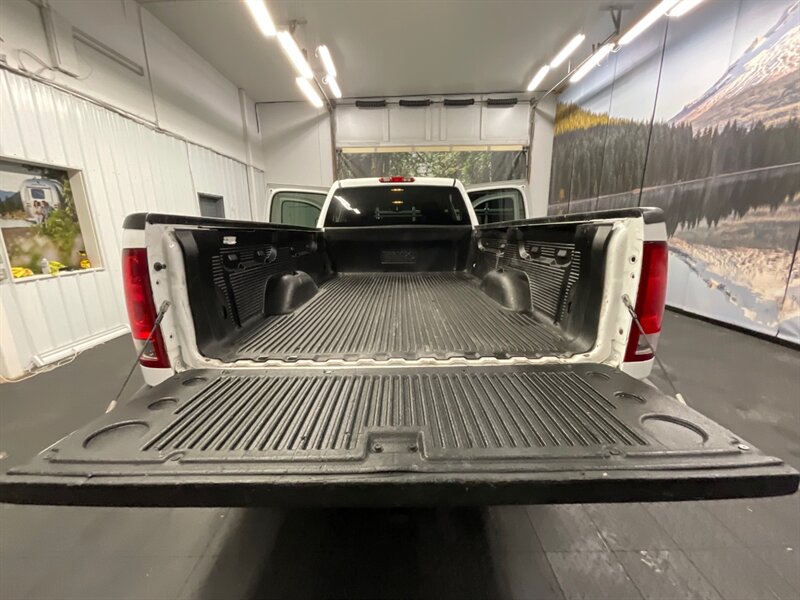 2013 GMC Sierra 2500 SLE Crew Cab 4X4 / 6.0 V8 / NEW TIRES / LONG BED  Z71 OFF RD PKG/ 6.0L V8 GAS / CLEAN INSIDE & OUT / RUST FREE - Photo 20 - Gladstone, OR 97027