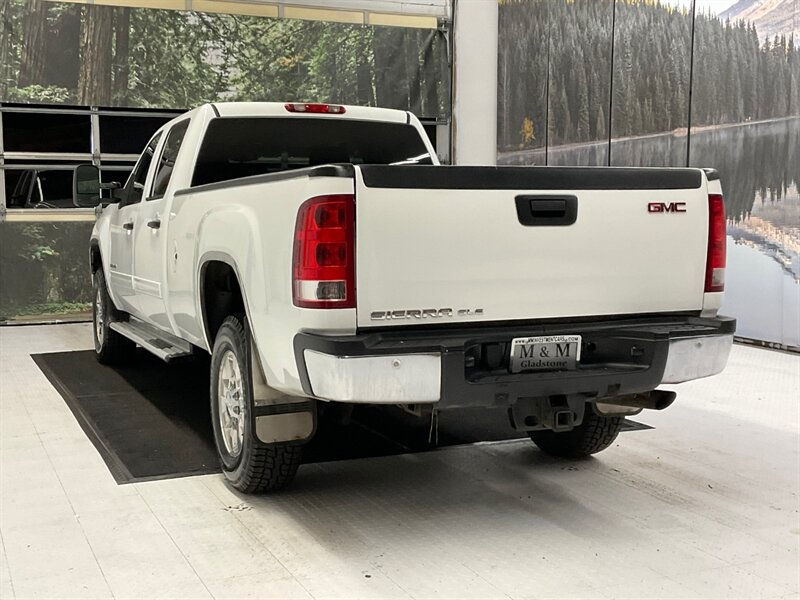 2013 GMC Sierra 2500 SLE Crew Cab 4X4 / 6.0 V8 / NEW TIRES / LONG BED  Z71 OFF RD PKG/ 6.0L V8 GAS / CLEAN INSIDE & OUT / RUST FREE - Photo 8 - Gladstone, OR 97027