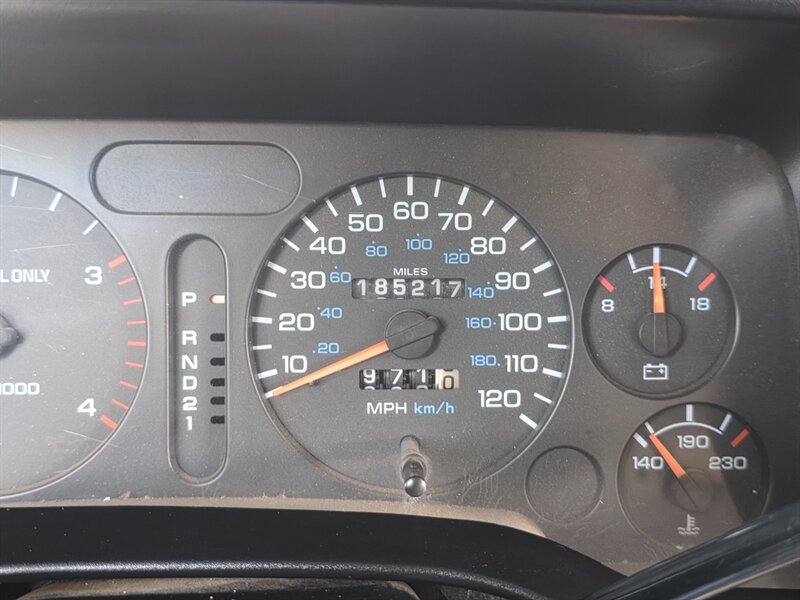 1995 Dodge Ram 3500 DUALLY / 4X4 / 12-VALVE / 5.9L DIESEL / LONG BED / SINGLE CAB / CUMMINS / 1-TON - Photo 41 - Portland, OR 97217