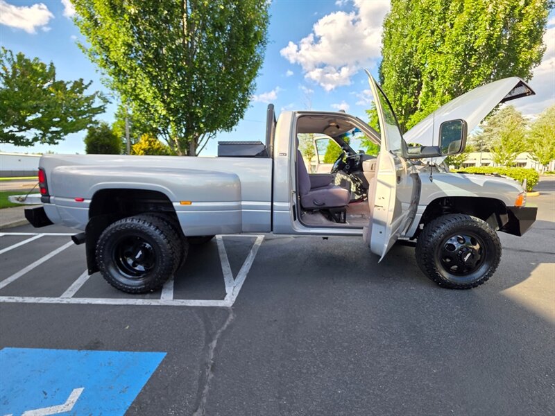 1995 Dodge Ram 3500 DUALLY / 4X4 / 12-VALVE / 5.9L DIESEL / LONG BED / SINGLE CAB / CUMMINS / 1-TON - Photo 22 - Portland, OR 97217