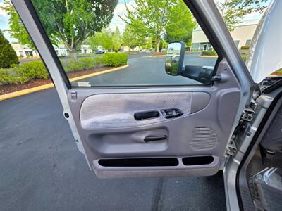 1995 Dodge Ram 3500 DUALLY / 4X4 / 12-VALVE / 5.9L DIESEL / LONG BED  / SINGLE CAB / CUMMINS / 1-TON - Photo 35 - Portland, OR 97217