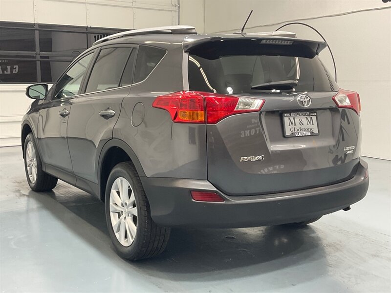 2014 Toyota RAV4 Limited 4X4 / Leather / Sunroof / 1-OWNER LOCAL  / Backup Camera & Heated Seats - Photo 8 - Gladstone, OR 97027