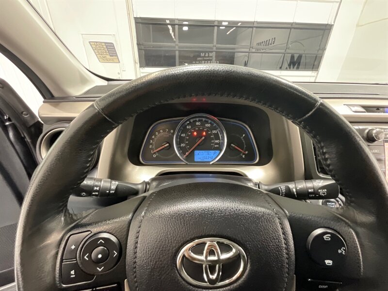 2014 Toyota RAV4 Limited 4X4 / Leather / Sunroof / 1-OWNER LOCAL  / Backup Camera & Heated Seats - Photo 42 - Gladstone, OR 97027