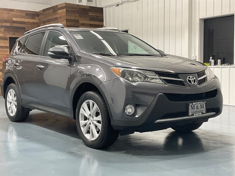 2014 Toyota RAV4 Limited 4X4 / Leather / Sunroof / 1-OWNER LOCAL  / Backup Camera & Heated Seats - Photo 54 - Gladstone, OR 97027