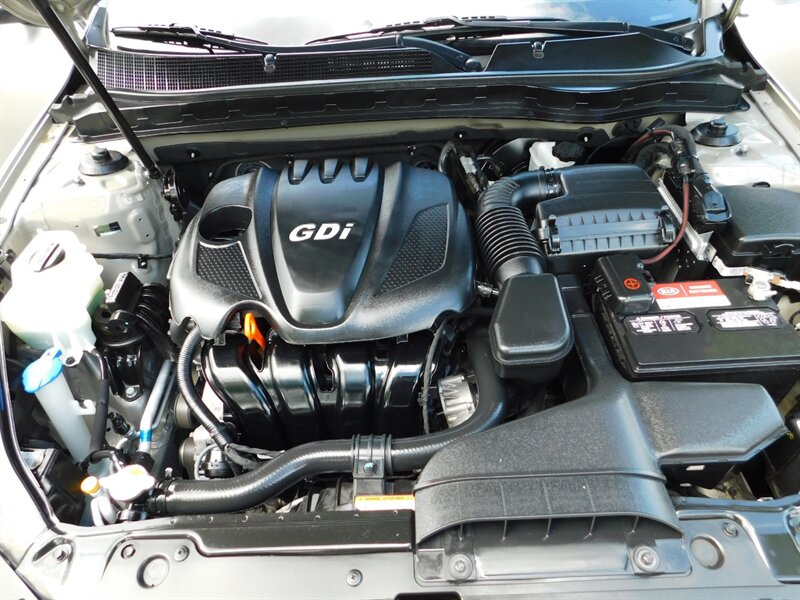 2011 Kia Optima GDi LX Sedan / 4-cyl / Fresh Trade / LOW 81K MILES - Photo 31 - Portland, OR 97217