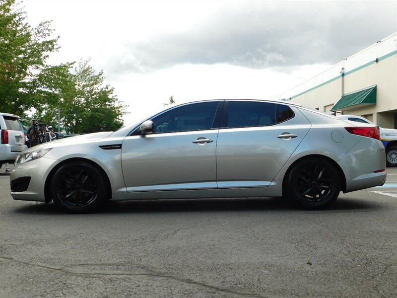 2011 Kia Optima GDi LX Sedan / 4-cyl / Fresh Trade / LOW 81K MILES - Photo 3 - Portland, OR 97217