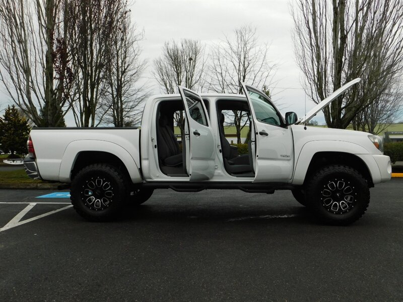 2010 Toyota Tacoma V6 SR5 Double Cab 4X4 / 6-SPEED MANUAL / LIFTED   - Photo 30 - Portland, OR 97217